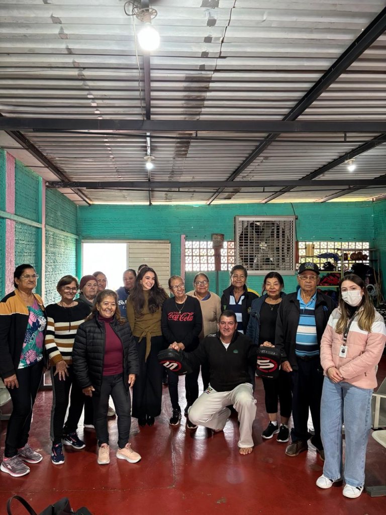 RODA DE CONVERSA PROMOVE DIÁLOGO E VALORIZAÇÃO DA PESSOA IDOSA EM PEABIRU