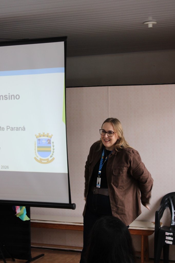 PAIF E PROGRAMA NOSSA GENTE PARANÁ PROMOVEM ENCONTRO SOBRE A PARCERIA ENTRE FAMÍLIA E ESCOLA