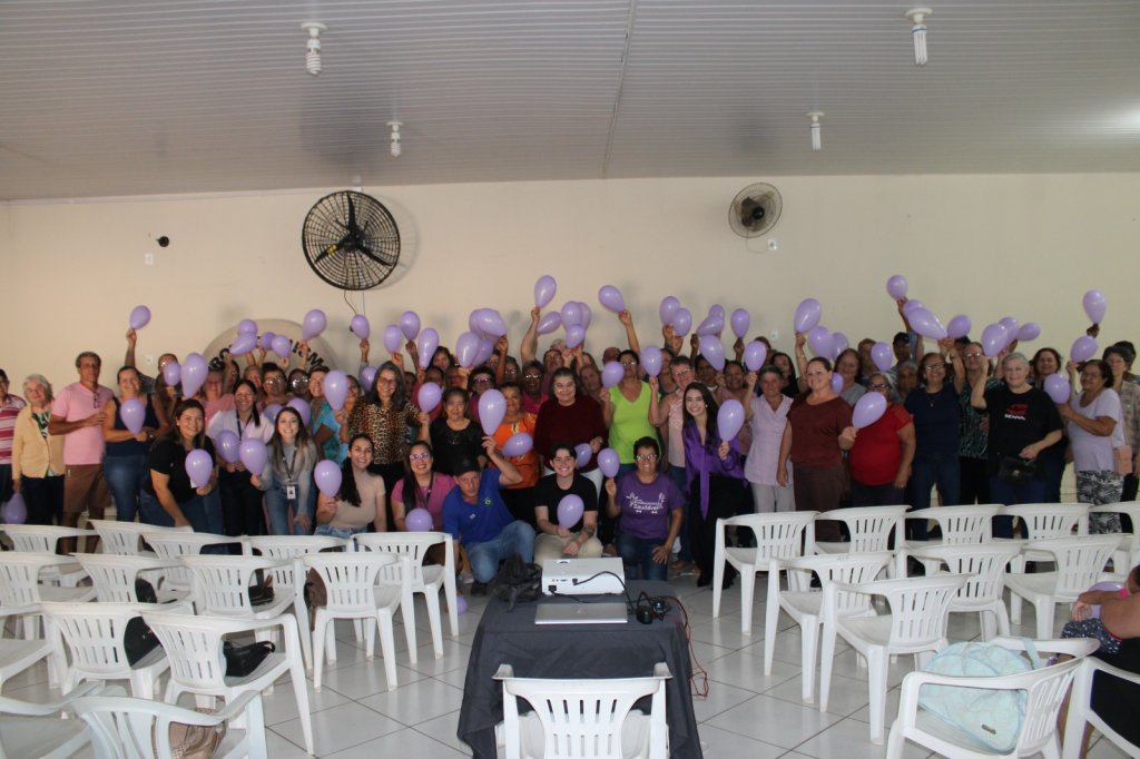 REUNIÃO DA PESSOA IDOSA REÚNE 68 PARTICIPANTES EM PEABIRU