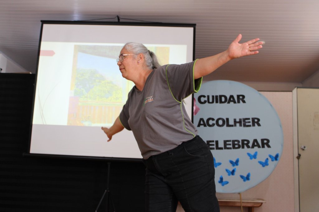 PAIF E PROGRAMA NOSSA GENTE PARANÁ PROMOVEM ENCONTRO DE REFLEXÃO E CONVIVÊNCIA
