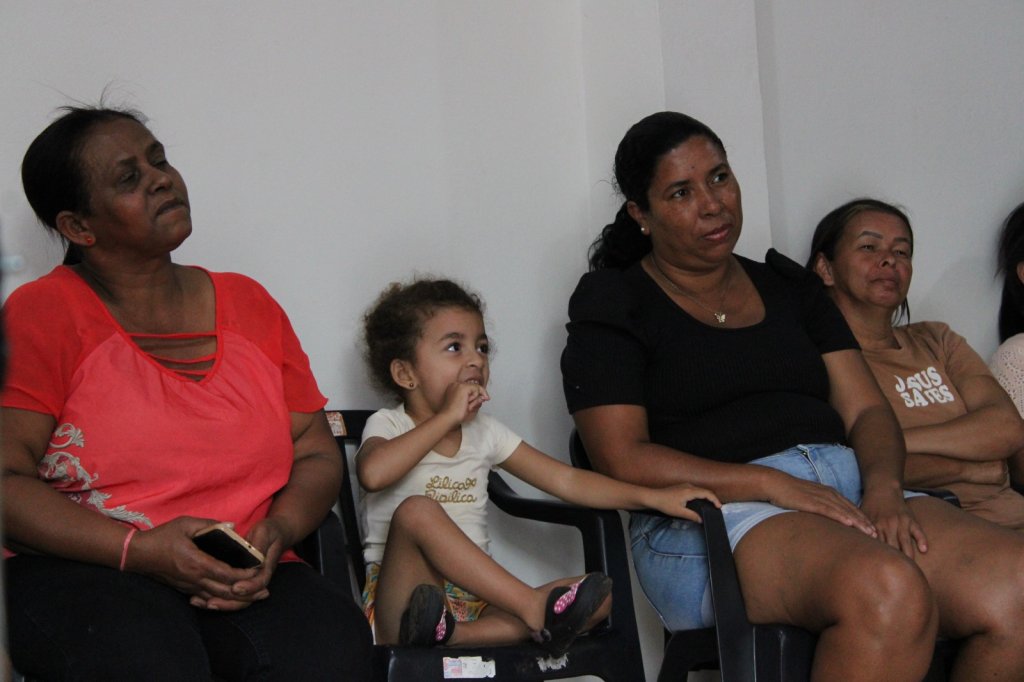 PAIF E PROGRAMA NOSSA GENTE PARANÁ PROMOVEM ENCONTRO DE REFLEXÃO E CONVIVÊNCIA